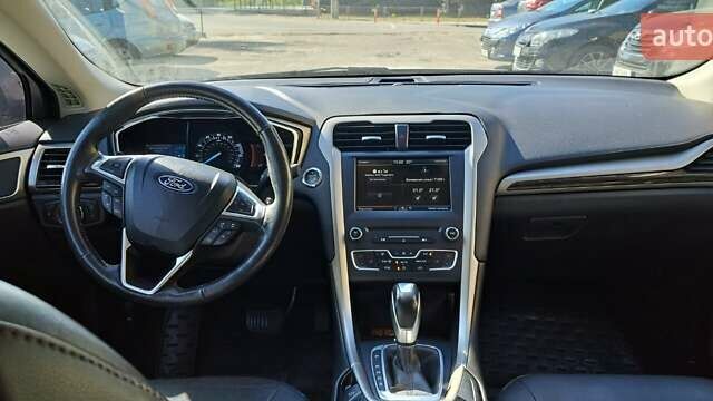 Белый Форд Фьюжн, объемом двигателя 2 л и пробегом 167 тыс. км за 9150 $, фото 4 на Automoto.ua