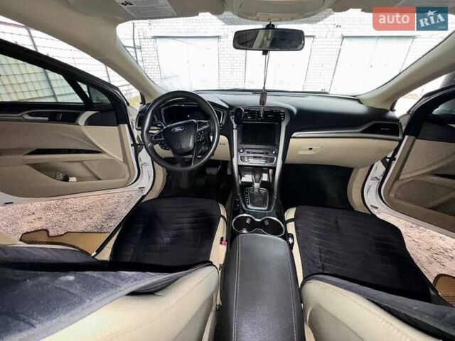Білий Форд Фьюжен, об'ємом двигуна 2.5 л та пробігом 230 тис. км за 8000 $, фото 13 на Automoto.ua