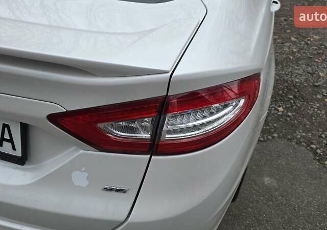 Білий Форд Фьюжен, об'ємом двигуна 2.5 л та пробігом 240 тис. км за 9449 $, фото 16 на Automoto.ua