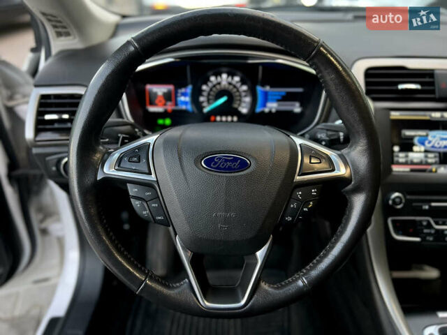Форд Фьюжен 2015 у Одесі на Automoto.ua Білий Форд Фьюжен, об'ємом двигуна 2 л та пробігом 148 тис. км за 10900 $, фото 28 на Automoto.ua