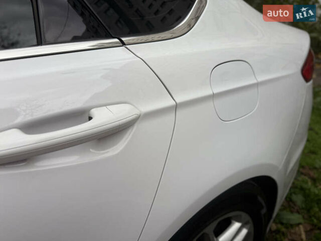 Белый Форд Фьюжн, объемом двигателя 2.5 л и пробегом 194 тыс. км за 11500 $, фото 12 на Automoto.ua