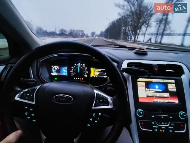 Білий Форд Фьюжен, об'ємом двигуна 2.5 л та пробігом 252 тис. км за 9600 $, фото 5 на Automoto.ua