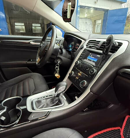 Белый Форд Фьюжн, объемом двигателя 2.5 л и пробегом 240 тыс. км за 9300 $, фото 27 на Automoto.ua