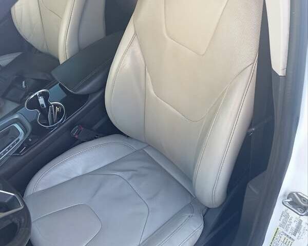 Белый Форд Фьюжн, объемом двигателя 2 л и пробегом 205 тыс. км за 11500 $, фото 9 на Automoto.ua