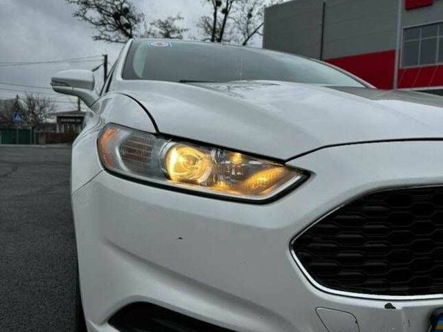 Белый Форд Фьюжн, объемом двигателя 2.5 л и пробегом 168 тыс. км за 8500 $, фото 4 на Automoto.ua