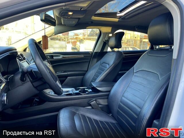 Белый Форд Фьюжн, объемом двигателя 2 л и пробегом 115 тыс. км за 9000 $, фото 8 на Automoto.ua