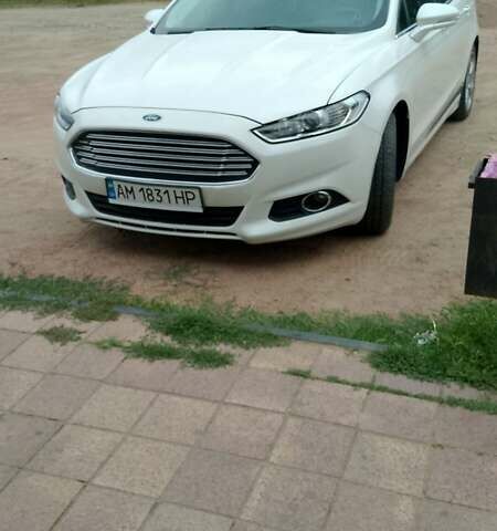 Білий Форд Фьюжен, об'ємом двигуна 2.5 л та пробігом 170 тис. км за 9500 $, фото 5 на Automoto.ua
