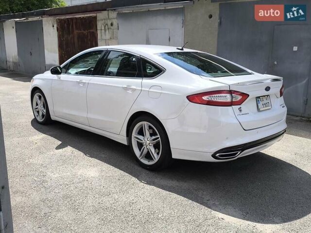 Белый Форд Фьюжн, объемом двигателя 2 л и пробегом 259 тыс. км за 10700 $, фото 34 на Automoto.ua