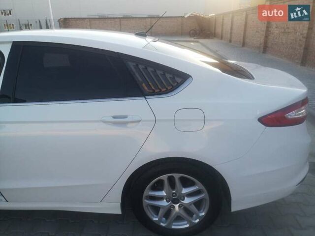 Білий Форд Фьюжен, об'ємом двигуна 2.5 л та пробігом 119 тис. км за 11300 $, фото 7 на Automoto.ua