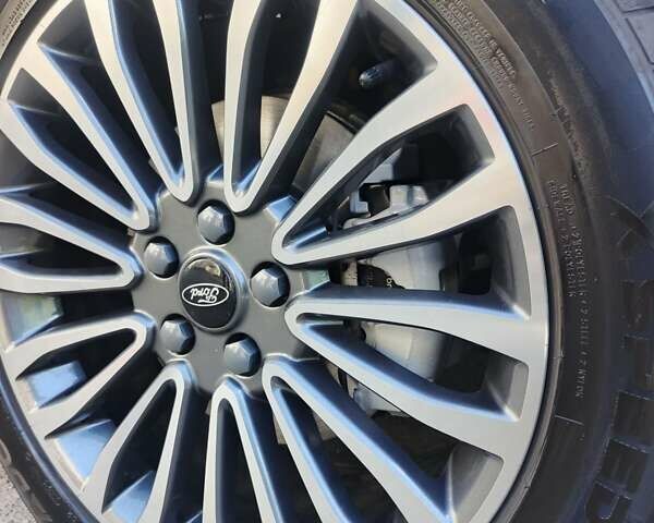 Белый Форд Фьюжн, объемом двигателя 2 л и пробегом 215 тыс. км за 10550 $, фото 8 на Automoto.ua