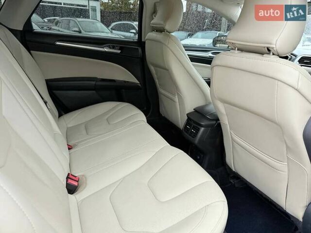 Білий Форд Фьюжен, об'ємом двигуна 2 л та пробігом 127 тис. км за 16000 $, фото 15 на Automoto.ua