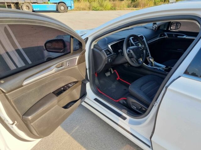 Білий Форд Фьюжен, об'ємом двигуна 2.5 л та пробігом 223 тис. км за 8500 $, фото 7 на Automoto.ua