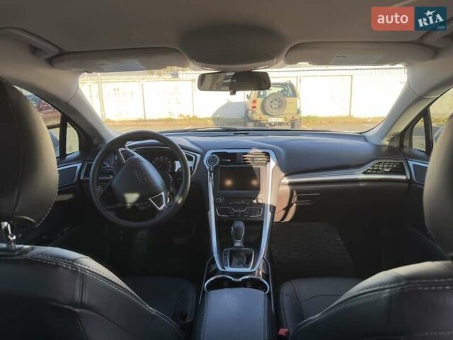 Белый Форд Фьюжн, объемом двигателя 2.49 л и пробегом 138 тыс. км за 11900 $, фото 9 на Automoto.ua