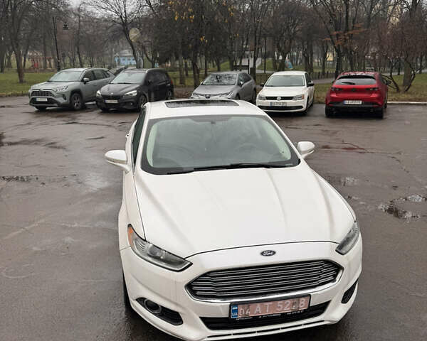 Білий Форд Фьюжен, об'ємом двигуна 0 л та пробігом 158 тис. км за 10000 $, фото 4 на Automoto.ua