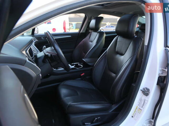 Белый Форд Фьюжн, объемом двигателя 2 л и пробегом 157 тыс. км за 11300 $, фото 8 на Automoto.ua