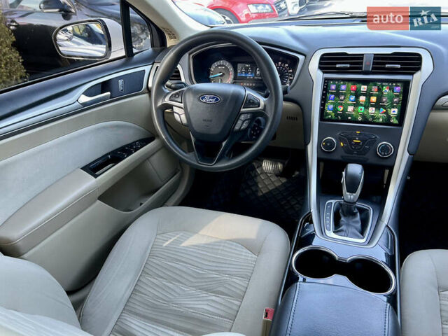 Білий Форд Фьюжен, об'ємом двигуна 2.49 л та пробігом 201 тис. км за 9300 $, фото 24 на Automoto.ua