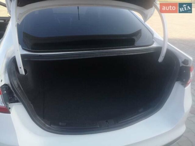 Білий Форд Фьюжен, об'ємом двигуна 2.5 л та пробігом 119 тис. км за 11300 $, фото 18 на Automoto.ua