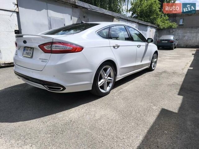 Белый Форд Фьюжн, объемом двигателя 2 л и пробегом 259 тыс. км за 10700 $, фото 25 на Automoto.ua