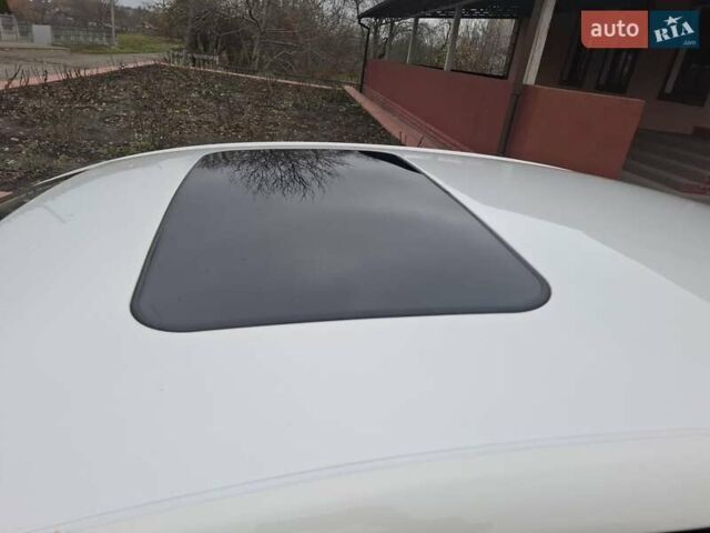 Білий Форд Фьюжен, об'ємом двигуна 1.5 л та пробігом 161 тис. км за 9900 $, фото 9 на Automoto.ua