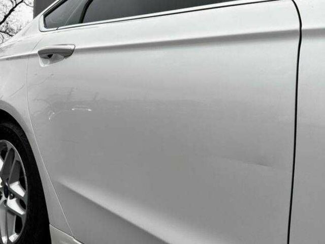 Белый Форд Фьюжн, объемом двигателя 2.5 л и пробегом 168 тыс. км за 8500 $, фото 3 на Automoto.ua