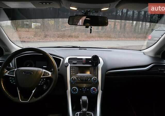 Білий Форд Фьюжен, об'ємом двигуна 2.5 л та пробігом 240 тис. км за 9449 $, фото 35 на Automoto.ua