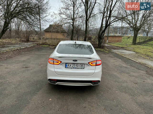 Белый Форд Фьюжн, объемом двигателя 2 л и пробегом 150 тыс. км за 12900 $, фото 1 на Automoto.ua