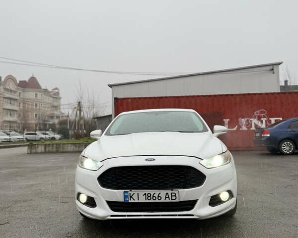 Белый Форд Фьюжн, объемом двигателя 2.5 л и пробегом 185 тыс. км за 8900 $, фото 7 на Automoto.ua