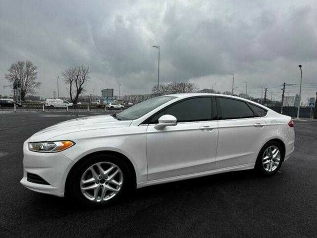 Белый Форд Фьюжн, объемом двигателя 2.5 л и пробегом 168 тыс. км за 8500 $, фото 5 на Automoto.ua