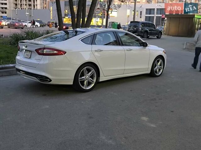 Белый Форд Фьюжн, объемом двигателя 2 л и пробегом 259 тыс. км за 10700 $, фото 1 на Automoto.ua
