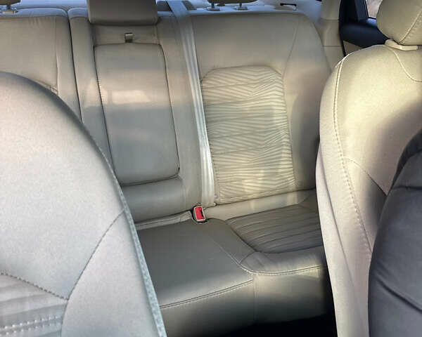 Білий Форд Фьюжен, об'ємом двигуна 2.49 л та пробігом 199 тис. км за 8900 $, фото 10 на Automoto.ua