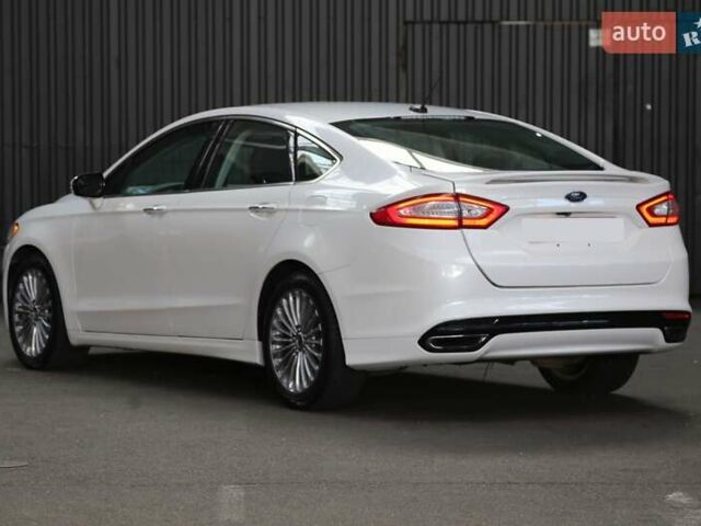 Белый Форд Фьюжн, объемом двигателя 2 л и пробегом 157 тыс. км за 11300 $, фото 4 на Automoto.ua