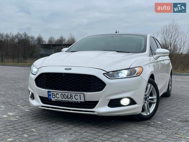 Белый Форд Фьюжн, объемом двигателя 2 л и пробегом 190 тыс. км за 11000 $, фото 1 на Automoto.ua
