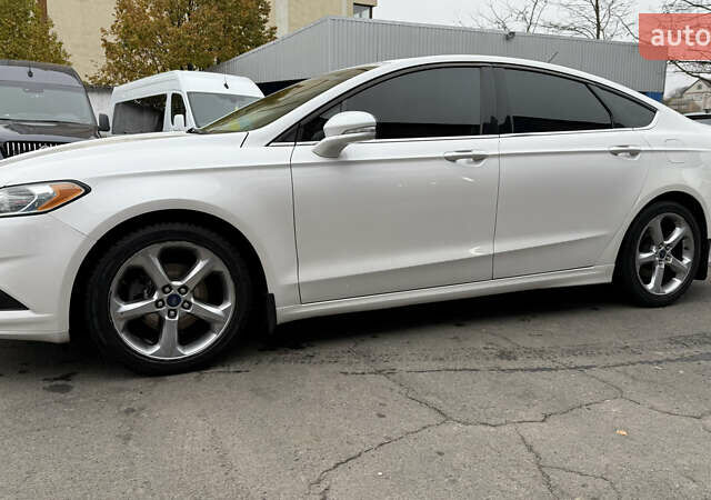 Белый Форд Фьюжн, объемом двигателя 2.5 л и пробегом 240 тыс. км за 9300 $, фото 6 на Automoto.ua