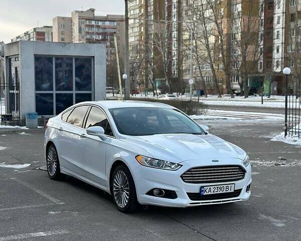 Белый Форд Фьюжн, объемом двигателя 2 л и пробегом 185 тыс. км за 8900 $, фото 1 на Automoto.ua