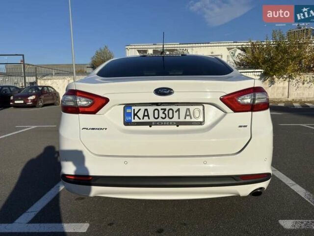 Белый Форд Фьюжн, объемом двигателя 2.49 л и пробегом 138 тыс. км за 11900 $, фото 5 на Automoto.ua