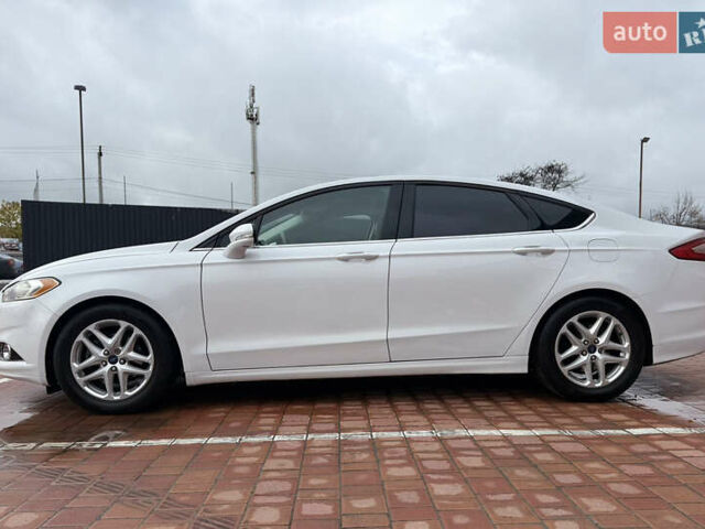 Белый Форд Фьюжн, объемом двигателя 2.5 л и пробегом 194 тыс. км за 11500 $, фото 9 на Automoto.ua