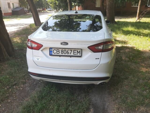 Белый Форд Фьюжн, объемом двигателя 2.5 л и пробегом 77 тыс. км за 13000 $, фото 3 на Automoto.ua