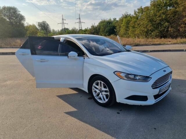 Білий Форд Фьюжен, об'ємом двигуна 2.5 л та пробігом 223 тис. км за 8500 $, фото 1 на Automoto.ua