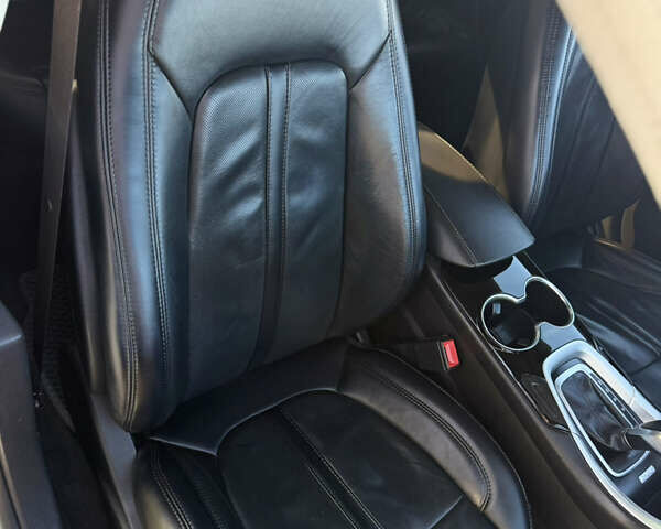 Белый Форд Фьюжн, объемом двигателя 2.5 л и пробегом 194 тыс. км за 11500 $, фото 19 на Automoto.ua