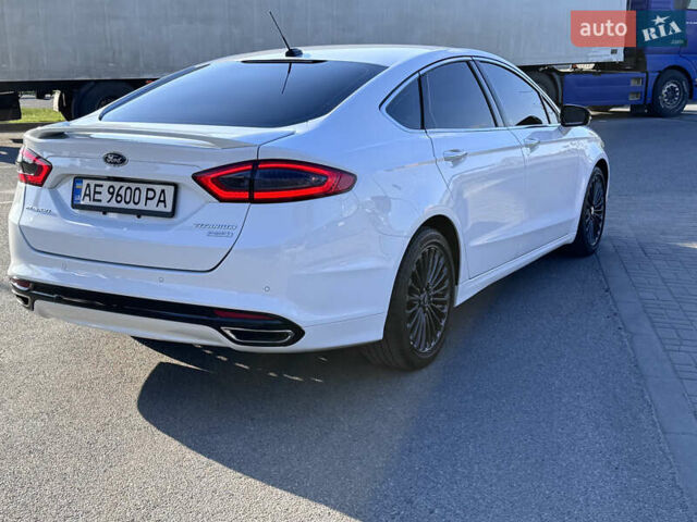 Форд Фьюжен 2015 у Дніпро (Дніпропетровську) на Automoto.ua Білий Форд Фьюжен, об'ємом двигуна 2 л та пробігом 174 тис. км за 11999 $, фото 2 на Automoto.ua