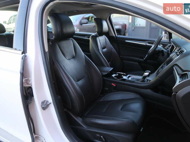 Белый Форд Фьюжн, объемом двигателя 2 л и пробегом 157 тыс. км за 11300 $, фото 11 на Automoto.ua