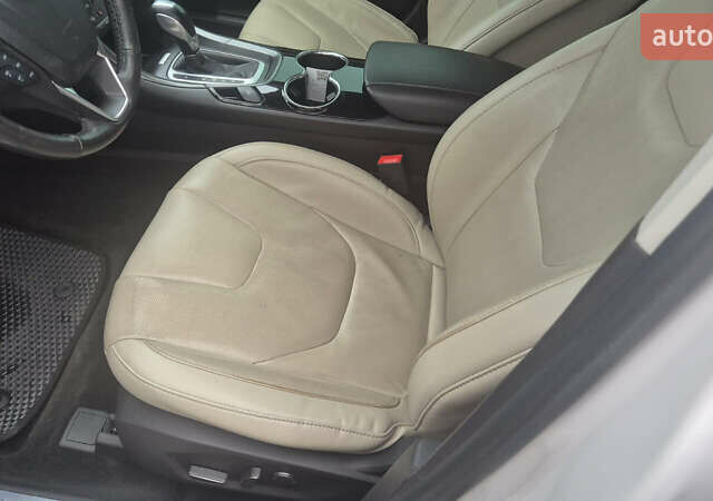 Белый Форд Фьюжн, объемом двигателя 2 л и пробегом 158 тыс. км за 11750 $, фото 12 на Automoto.ua