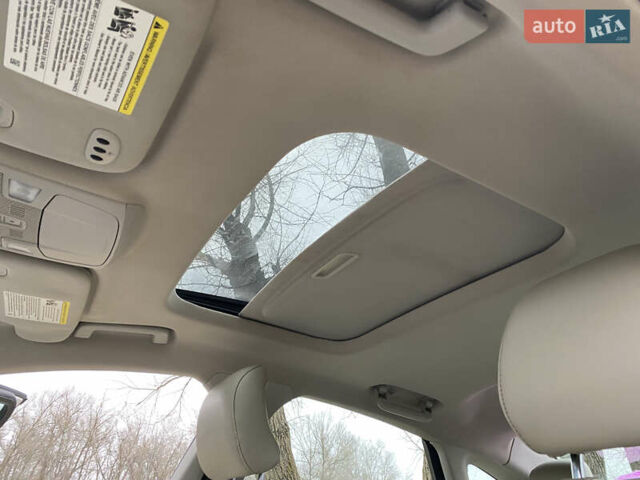 Белый Форд Фьюжн, объемом двигателя 2 л и пробегом 400 тыс. км за 9200 $, фото 13 на Automoto.ua