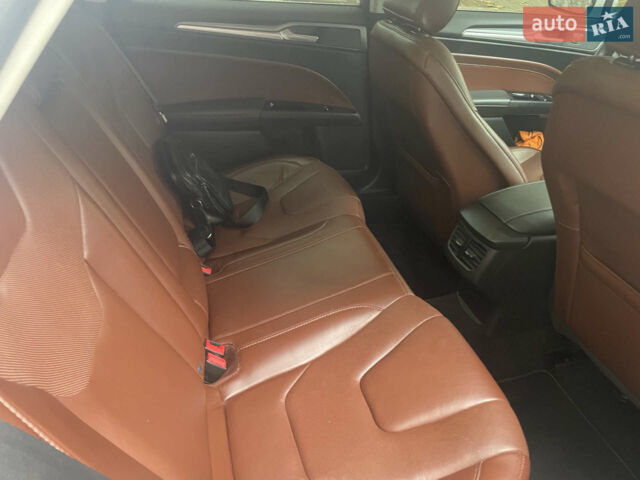 Белый Форд Фьюжн, объемом двигателя 2 л и пробегом 84 тыс. км за 12700 $, фото 16 на Automoto.ua