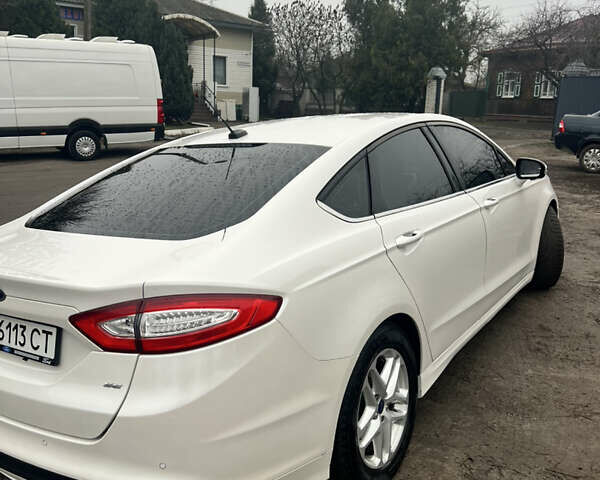 Белый Форд Фьюжн, объемом двигателя 2.5 л и пробегом 168 тыс. км за 12300 $, фото 5 на Automoto.ua