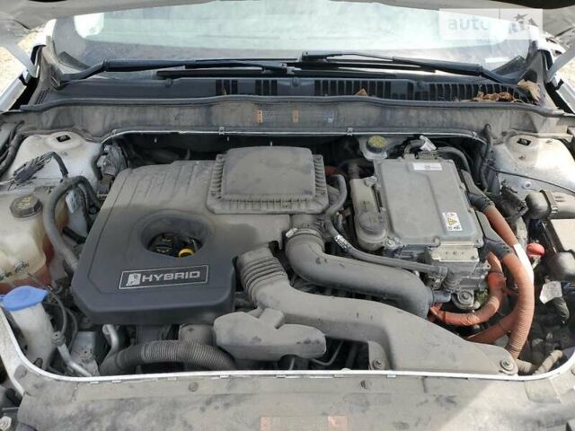 Белый Форд Фьюжн, объемом двигателя 2 л и пробегом 158 тыс. км за 2500 $, фото 10 на Automoto.ua