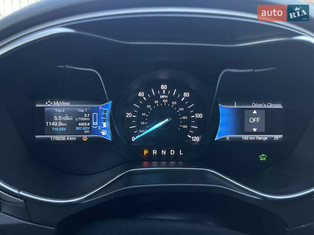 Білий Форд Фьюжен, об'ємом двигуна 2 л та пробігом 180 тис. км за 11400 $, фото 16 на Automoto.ua