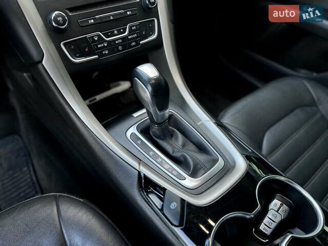 Форд Фьюжен 2015 у Одесі на Automoto.ua Білий Форд Фьюжен, об'ємом двигуна 2 л та пробігом 148 тис. км за 10900 $, фото 30 на Automoto.ua