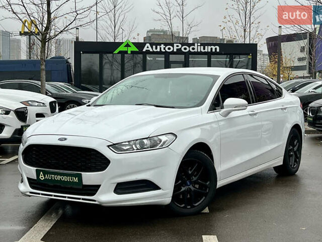 Білий Форд Фьюжен, об'ємом двигуна 2.49 л та пробігом 201 тис. км за 9300 $, фото 6 на Automoto.ua