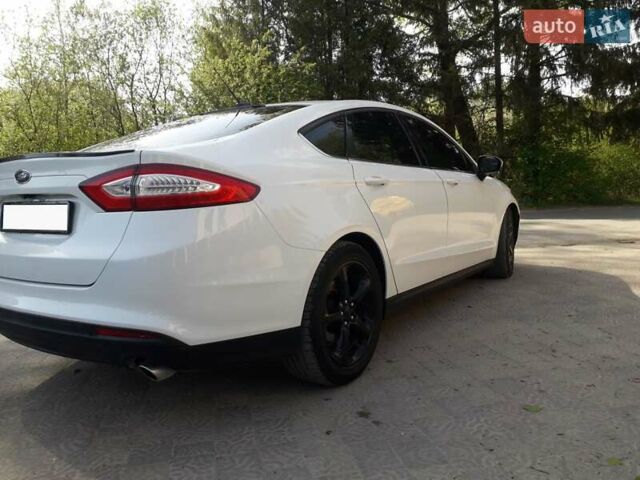 Белый Форд Фьюжн, объемом двигателя 2.5 л и пробегом 234 тыс. км за 8200 $, фото 8 на Automoto.ua
